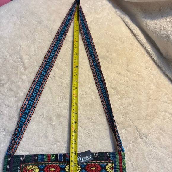 NEW Crossbody Bag Black Fabric Floral Embroidered Boho Wood Beads Fringe NWT - Picture 16 of 16